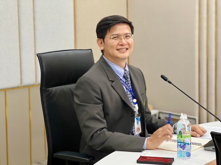 สำนักกิจการพิเศษ ม.สวนดุสิต จัดประชุมหารือการบริการอาหารในงานพิธีพระราชทานปริญญาบัตรแก่ผู้สำเร็จการศึกษา ประจำปีการศึกษา 2564-2565 ของมหาวิทยาลัยบูรพา จ.ชลบุรี