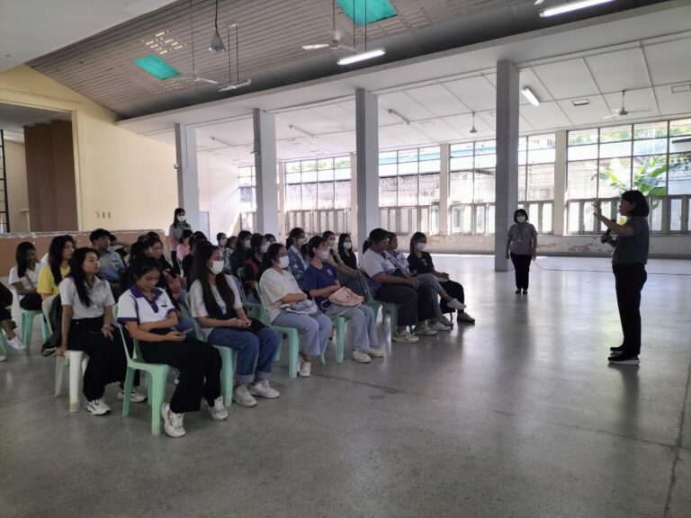 สำนักกิจการพิเศษ ม.สวนดุสิต ตรวจเยี่ยมการดำเนินงานครัวสวนดุสิต ในการจัดบริการอาหารและเครื่องดื่ม พิธีพระราชทานปริญญาบัตรผู้สำเร็จการศึกษามหาวิทยาลัยบูรพา จ.ชลบุรี ประจำปีการศึกษา 2564 – 2565 