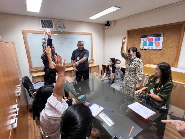 โครงการศูนย์บริหารกายเพื่อสุขภาพ ม.สวนดุสิต จัดกิจกรรมเปิดโลกสุขภาพ ให้ความรู้เกี่ยวกับออฟฟิศซินโดรมแก่บุคลากรสำนักงานอำนวยการ สำนักกิจการพิเศษ และโรงแรมสวนดุสิต เพลส