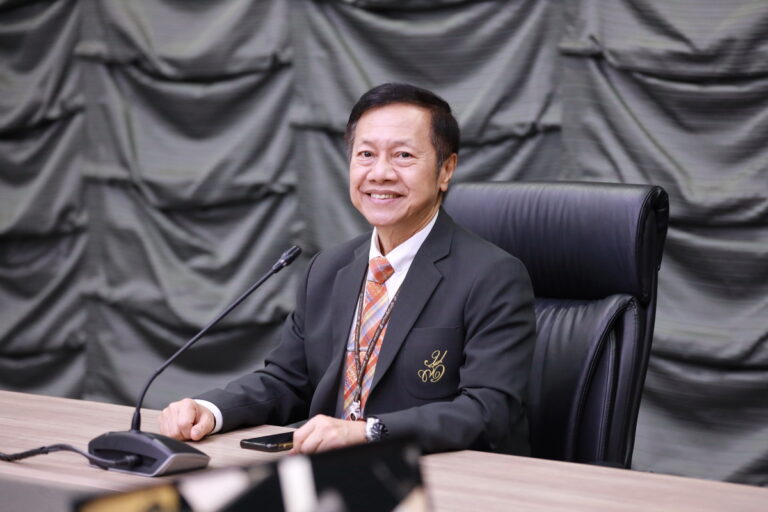 สำนักกิจการพิเศษ ม.สวนดุสิต จัดประชุมสรุปกิจกรรมเชื่อมโยงการดำเนินงานและแลกเปลี่ยนเรียนรู้ธุรกิจวิชาการร่วมกับศูนย์การศึกษา ลำปาง และศึกษาดูงานหน่วยงานเอกชน ภายใต้โครงการการพัฒนาและเพิ่มขีดความสามารถให้กับบุคลากรสำนักกิจการพิเศษ