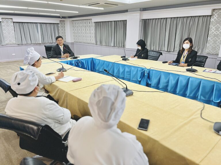 สำนักกิจการพิเศษ ม.สวนดุสิต จัดประชุมพนักงานแผนกผลิตโรงแรมสวนดุสิต เพลส