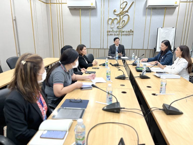 สำนักกิจการพิเศษ ร่วมกับ โครงการปฏิบัติการอาหารแปรรูป ม.สวนดุสิต ประชุมการบริการผลิตภัณฑ์นม   สวนดุสิตให้กับโรงเรียนสาธิตละอออุทิศ