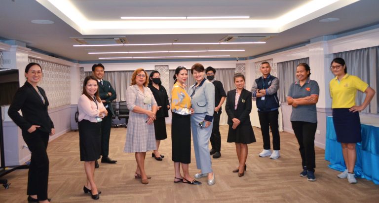 สำนักกิจการพิเศษ ม.สวนดุสิต จัดอบรม “การพัฒนาบุคลิกภาพนักบริการมืออาชีพ” ให้กับบุคลากรสำนักกิจการพิเศษ ครั้งที่ 2