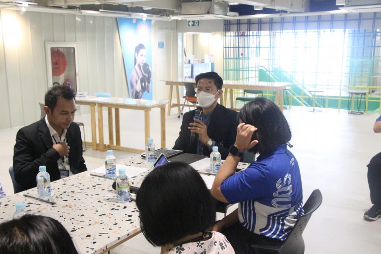 โครงการศูนย์บริหารกายเพื่อสุขภาพ สำนักกิจการพิเศษ ม.สวนดุสิต ประชุมเตรียมความพร้อมการจัดพิธีเปิดฟิตเนสเซ็นเตอร์ และเยี่ยมชมสถานที่จัดงาน