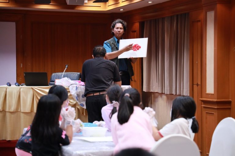 สำนักกิจการพิเศษ ร่วมกับ โครงการสอนดนตรีบุคคลภายนอก คณะมนุษยศาสตร์และสังคมศาสตร์ มสด. จัดกิจกรรม SDU Smart Camp Go Green (วันที่ 2)    