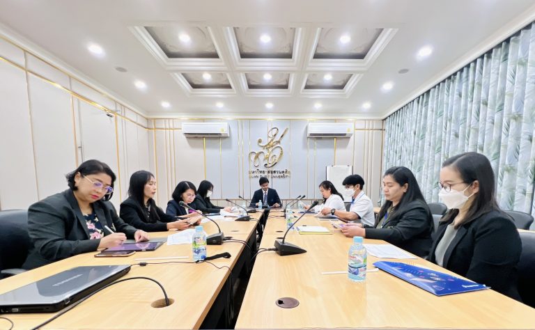 สำนักกิจการพิเศษ ม.สวนดุสิต จัดประชุมเตรียมความพร้อมด้านการบริการอาหาร เครื่องดื่ม และด้านอื่น ๆ ในการตรวจประเมินคุณภาพการศึกษาภายในฯ ประจำปีการศึกษา 2566