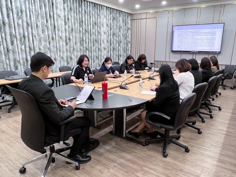 สำนักกิจการพิเศษ ร่วมกับ ศูนย์สิ่งแวดล้อม มสด. ประชุมหารือแนวทางการดำเนินงานของสำนักกิจการพิเศษที่สอดคล้องกับโครงการพัฒนามหาวิทยาลัยสีเขียว (Green University)