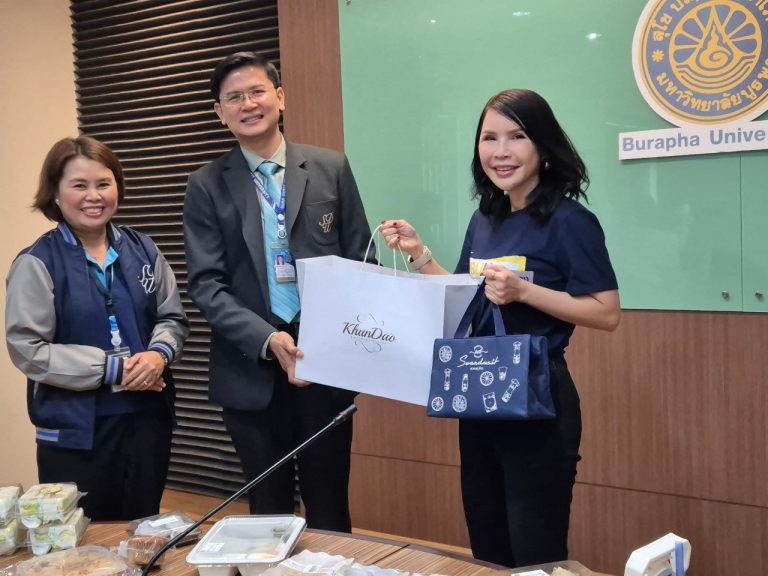 สำนักกิจการพิเศษ ม.สวนดุสิต ร่วมกับ มหาวิทยาลัยบูรพา ประชุมเตรียมความพร้อมการบริการอาหารและเครื่องดื่ม พิธีพระราชทานปริญญาบัตรแก่ผู้สำเร็จการศึกษามหาวิทยาลัยบูรพา ประจำปีการศึกษา 2566