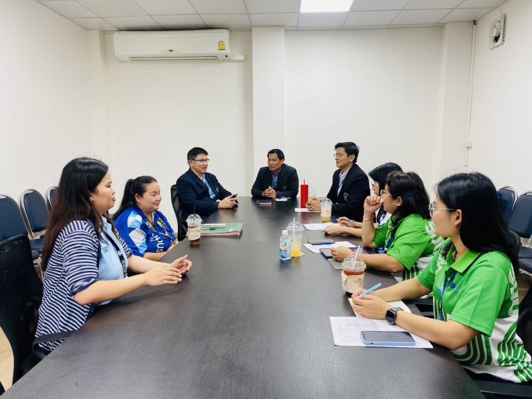 สำนักกิจการพิเศษ ม.สวนดุสิต ตรวจเยี่ยมการดำเนินงานโครงการอาหารกลางวัน 1 (หอพักนักศึกษา และครัวสวนดุสิต) ศูนย์ฯ นครนายก