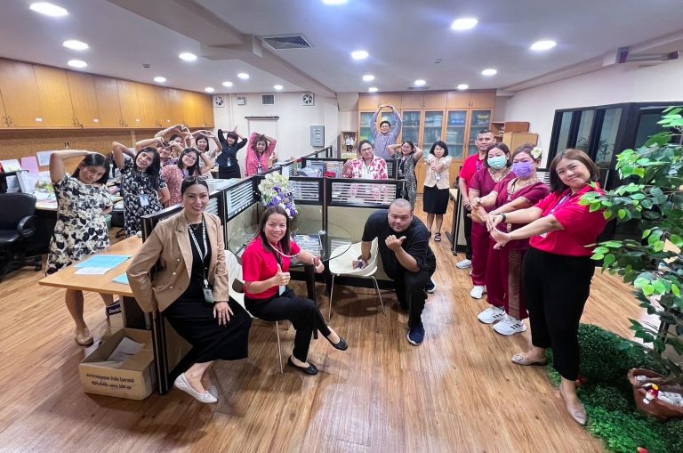 โครงการศูนย์บริหารกายเพื่อสุขภาพ ม.สวนดุสิต สำนักกิจการพิเศษ จัดกิจกรรมผ่อนคลายเส้นด้วยตนเองให้กับบุคลากรสำนักงานอำนวยการ สำนักกิจการพิเศษ 