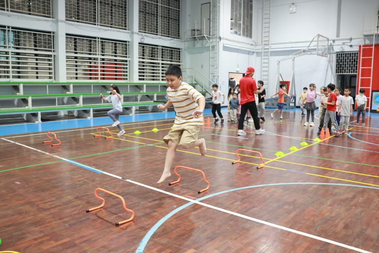 สำนักกิจการพิเศษ ร่วมกับ โครงการสอนดนตรีบุคคลภายนอก คณะมนุษยศาสตร์และสังคมศาสตร์ มสด. จัดกิจกรรม Small World @ SDU Smart Camp in March 2025 (วันที่ 10)    