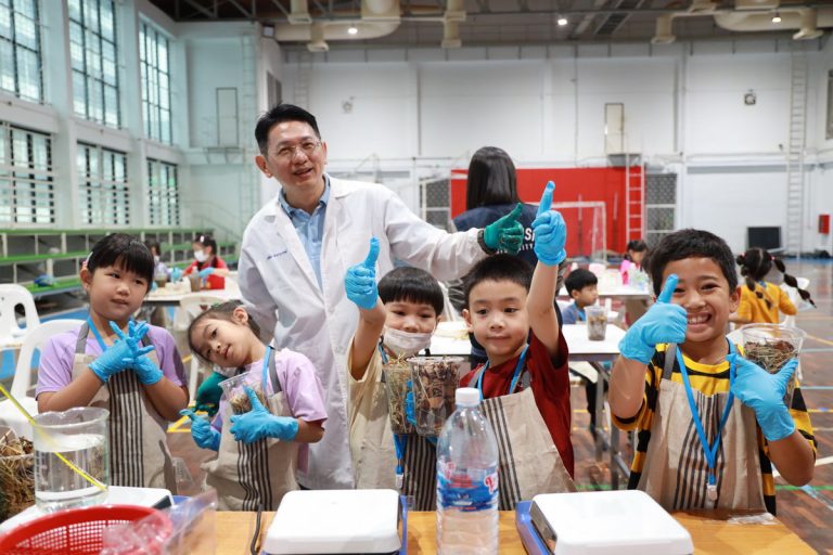 สำนักกิจการพิเศษ ร่วมกับ โครงการสอนดนตรีบุคคลภายนอก คณะมนุษยศาสตร์และสังคมศาสตร์ มสด. จัดกิจกรรม Small World @ SDU Smart Camp in March 2025 (วันที่ 2)    