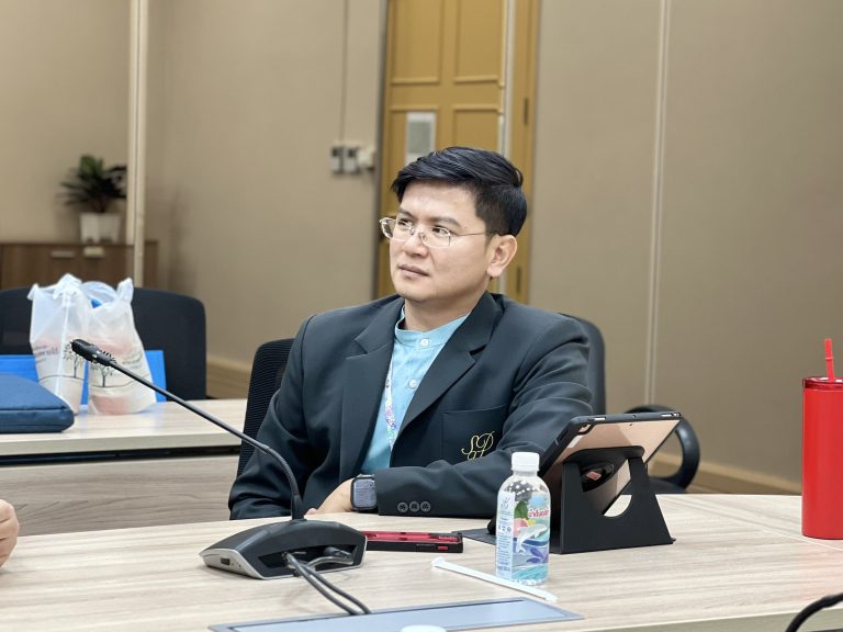 โครงการศูนย์บริหารกายฯ สำนักกิจการพิเศษ ร่วมกับ สถาบันภาษาฯ ม.สวนดุสิต ประชุมติดตามความคืบหน้ากิจกรรม Thai Boxercise