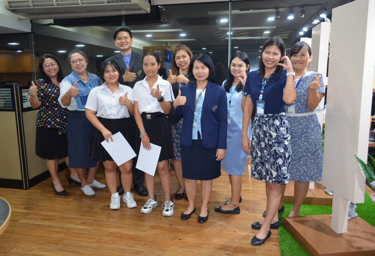 สำนักกิจการพิเศษ ม.สวนดุสิต มอบวุฒิบัตรรับรองการฝึกประสบการณ์วิชาชีพแก่นักศึกษาหลักสูตรบัญชีบัณฑิต สาขาวิชาบัญชี คณะวิทยาการจัดการ 