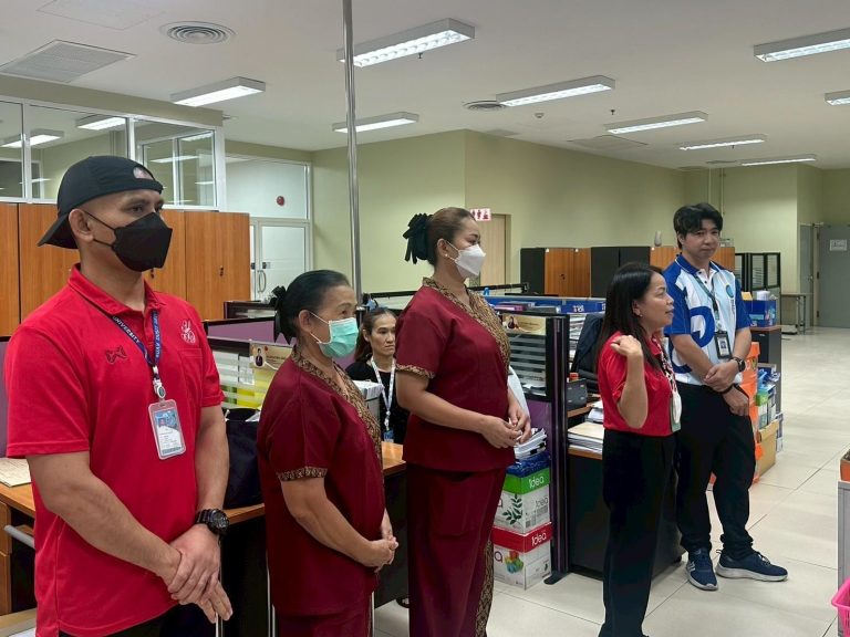 โครงการศูนย์บริหารกายเพื่อสุขภาพ สำนักกิจการพิเศษ ม.สวนดุสิต เป็นวิทยากรบรรยายหัวข้อ วิธีการปฏิบัติตนบรรเทาอาการออฟฟิศซินโดรม ให้กับบุคลากรสำนักส่งเสริมวิชาการและงานทะเบียน