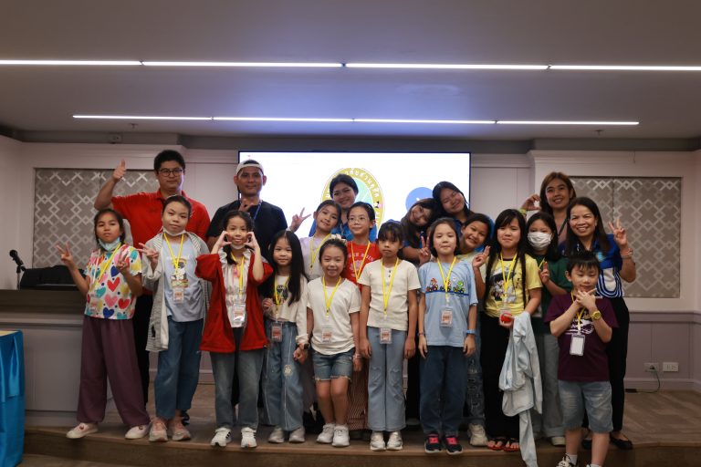 สำนักกิจการพิเศษ ร่วมกับ โครงการสอนดนตรีบุคคลภายนอก คณะมนุษยศาสตร์และสังคมศาสตร์ มสด. จัดกิจกรรม “เสริมสร้างพัฒนาการสำหรับเด็กประถมศึกษา : Kids Creative Soft Power Festival @ SDU Smart Camp in October 2025” (วันที่ 1)