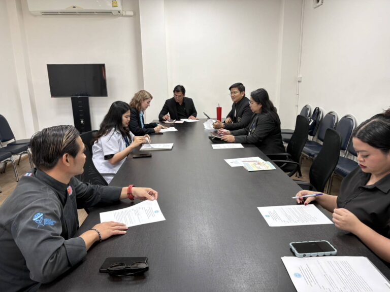 สำนักกิจการพิเศษ ม.สวนดุสิต ตรวจเยี่ยมการดำเนินงานโครงการอาหารกลางวัน 1 (หอพักนักศึกษา และครัวสวนดุสิต) ศูนย์ฯ นครนายก