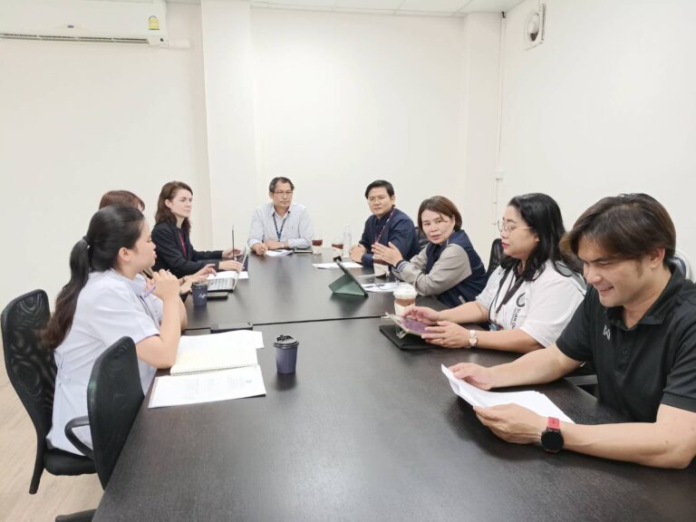 สำนักกิจการพิเศษ ม.สวนดุสิต ตรวจเยี่ยมการดำเนินงานโครงการอาหารกลางวัน 1 (หอพักนักศึกษา และครัวสวนดุสิต) ศูนย์ฯ นครนายก