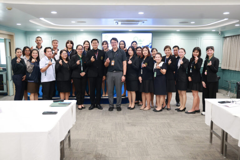 สำนักกิจการพิเศษ ม.สวนดุสิต จัดกิจกรรมการอบรม “แนวทางการจัดการเพื่อป้องกันอันตรายต่อสุขภาพในการทำงานของบุคลากรสำนักกิจการพิเศษ”